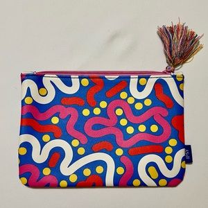 NWT - Ipsy Makeup Bag - Never Used - Multi-Color w/ Fringe Zipper